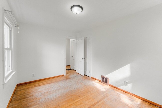 Building Photo - 470 Charlotte Ave