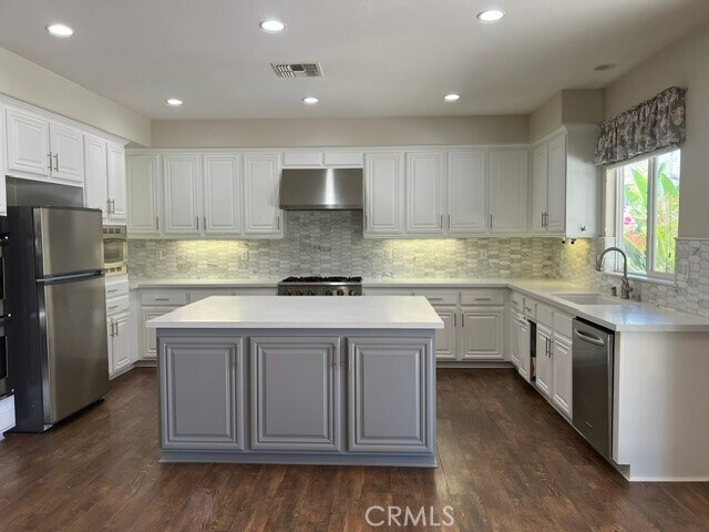 Building Photo - 27840 Pointe Breeze Dr