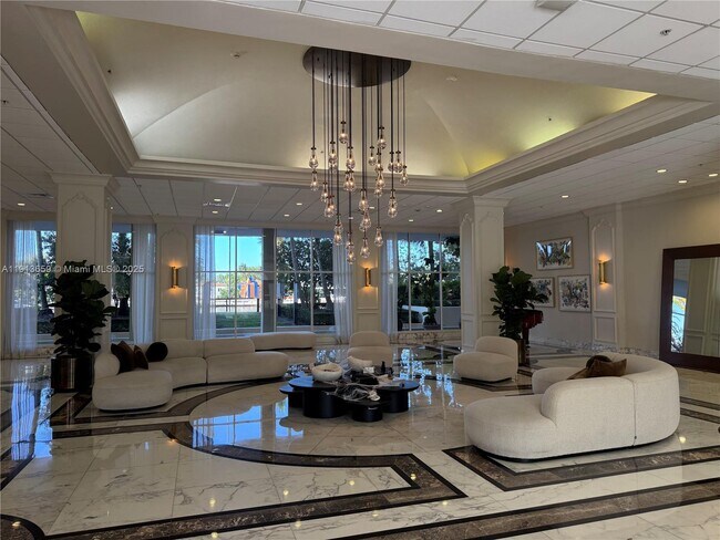 Building Photo - 5600 Collins Ave