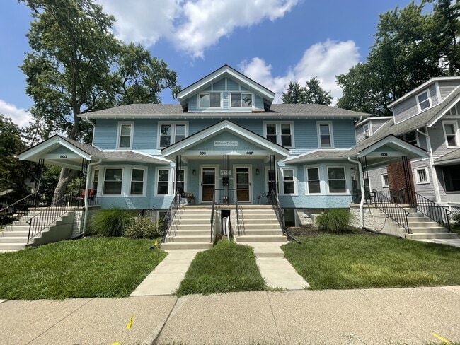 Building Photo - 803 McKinley Ave