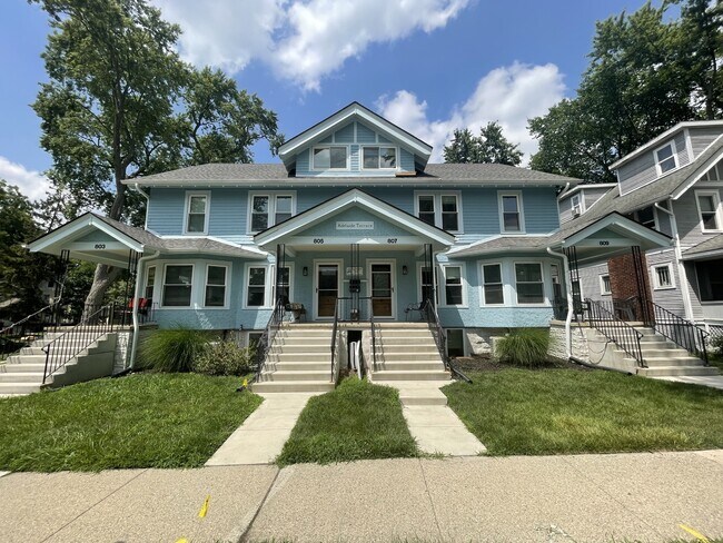 Building Photo - 807 McKinley Ave