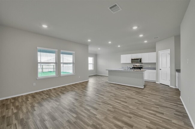 Building Photo - 225 Pecos Dr