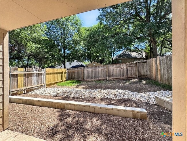 Building Photo - 833 Sagewood Trail