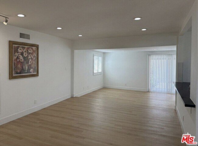 Building Photo - 17913 Martha Pl