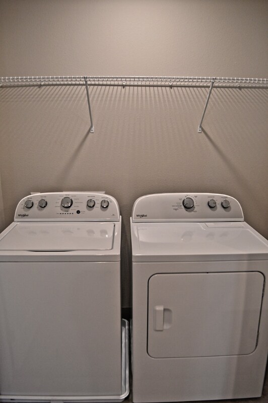 Building Photo - 6918 Delaney Ln NE