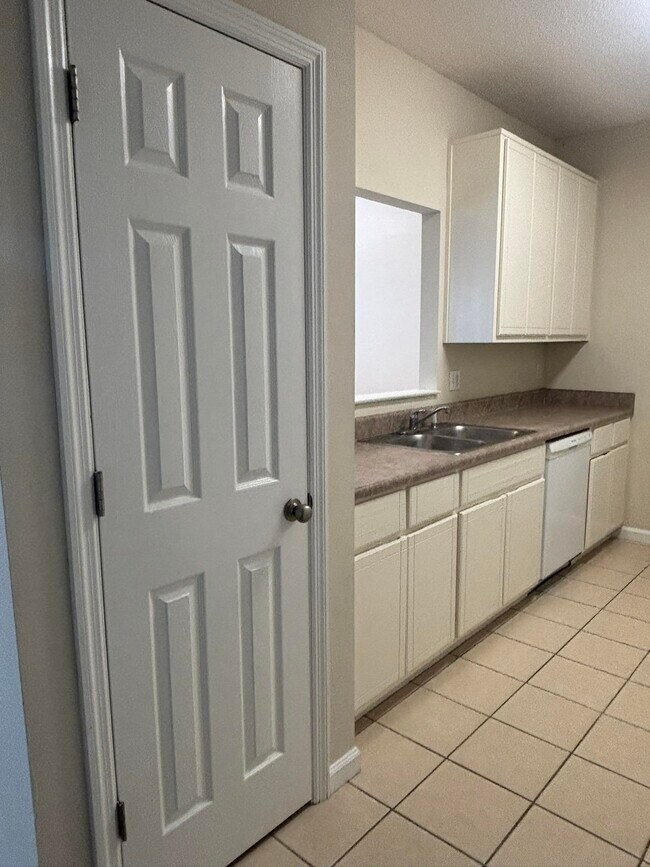 Building Photo - 1688 Corey Wood Cir
