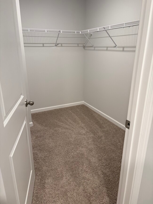 Building Photo - 4316 Oswin Dr