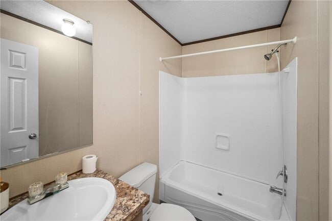 Building Photo - 6550 Oak Grove Rd