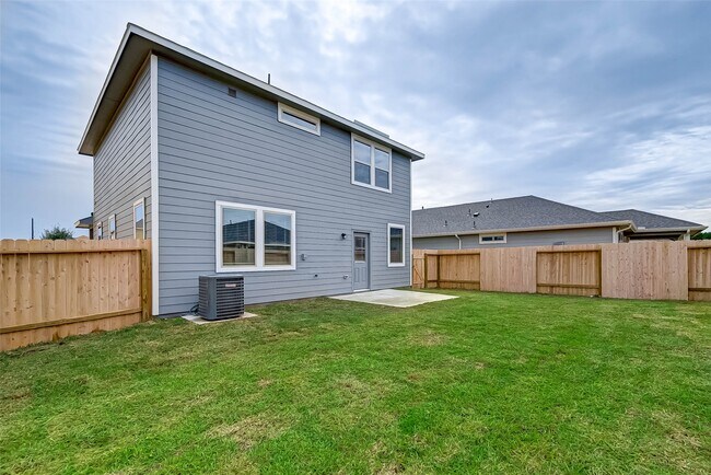 Building Photo - 21450 Holly Heights Rd
