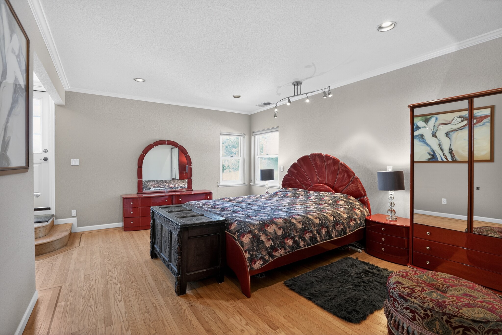 Upper level primary bedroom facing windows - 60 Goleta Ave