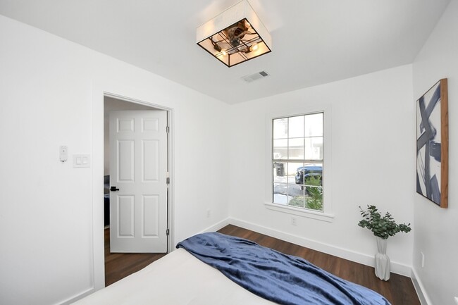 Building Photo - 4215 Eli St