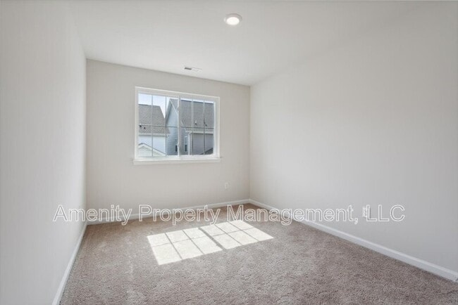 Building Photo - 1527 Auckland Ct