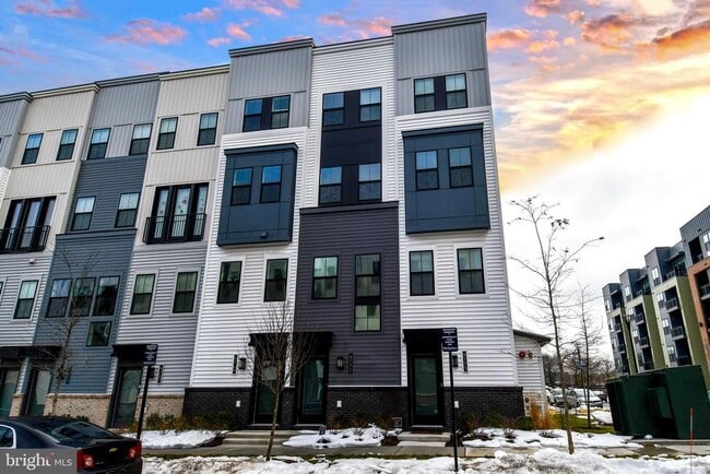 Building Photo - 4771 Sully Pt Ln