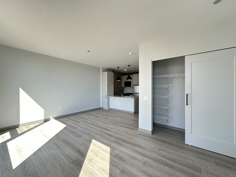 Building Photo - 2155 N Elston Ave