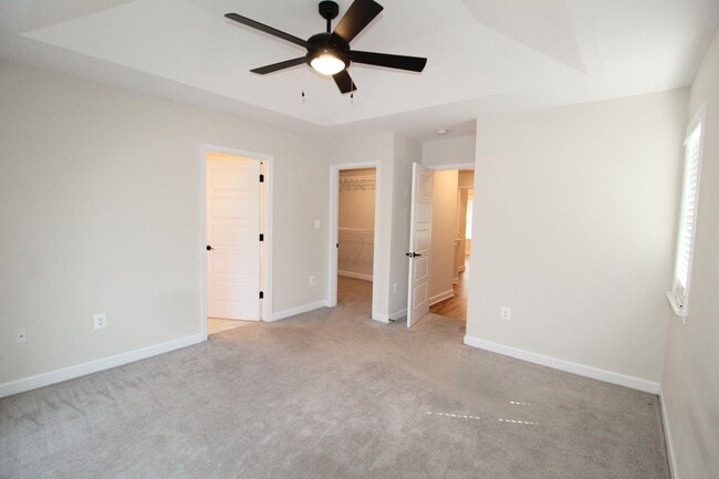 Building Photo - 2866 Belgian Dr