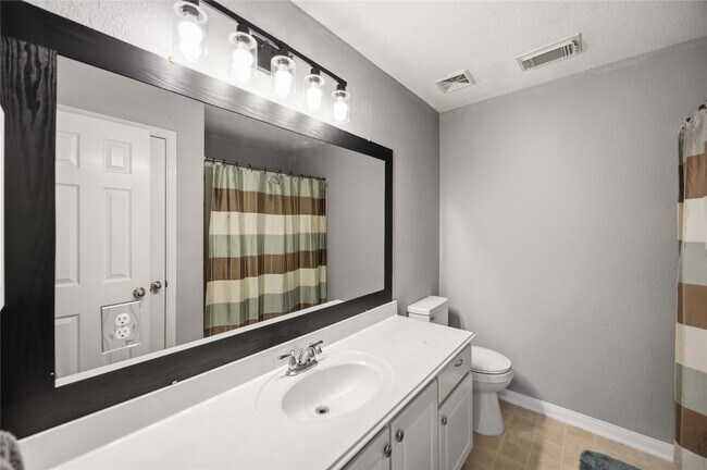 Building Photo - 3711 Hill Family Ln