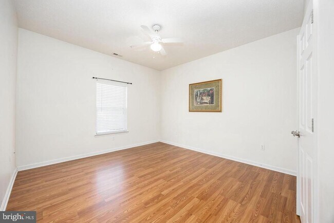 Building Photo - 9549 Wedge Way