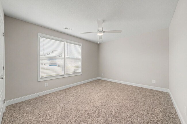 Building Photo - 199 Donegal Dr