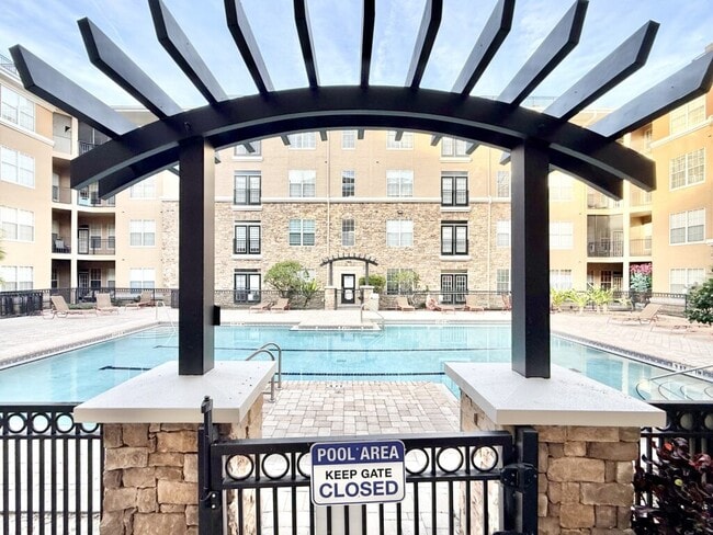 Building Photo - 4221 W Spruce St