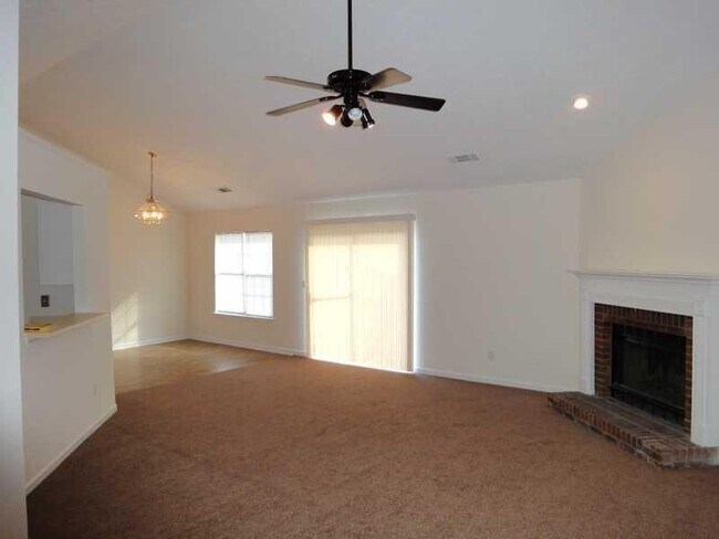 Building Photo - 4795 Brasac Dr
