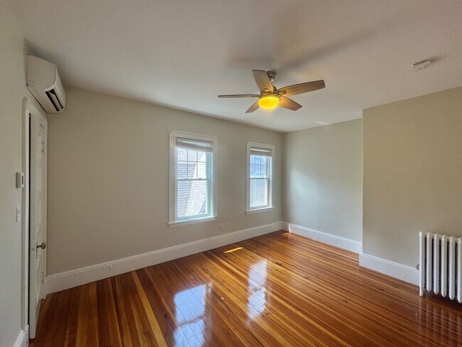 Building Photo - 86 Morrison Ave