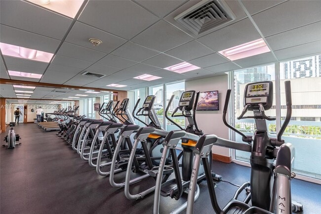 Building Photo - 41 SE 5th St