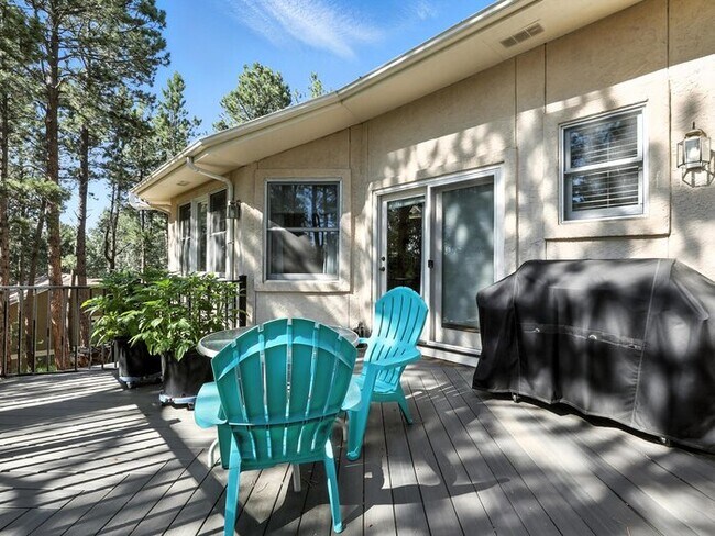 Building Photo - 18370 Lazy Summer Way