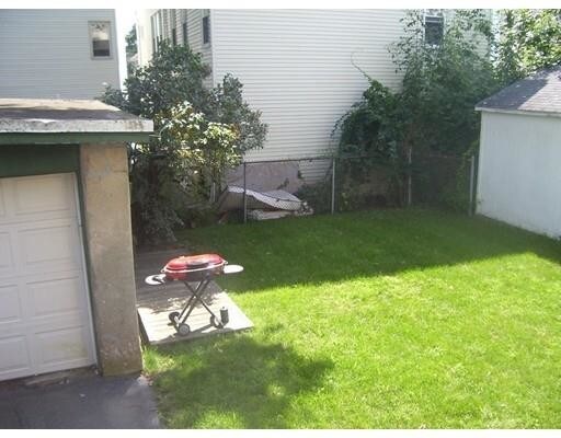 Building Photo - 3 Hersey St