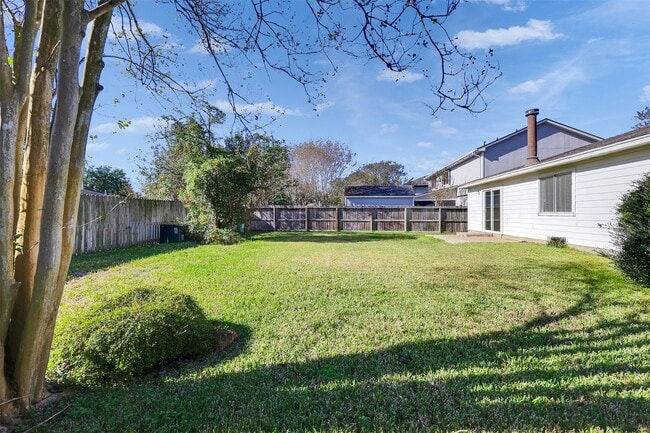 Building Photo - 28711 Atherstone St