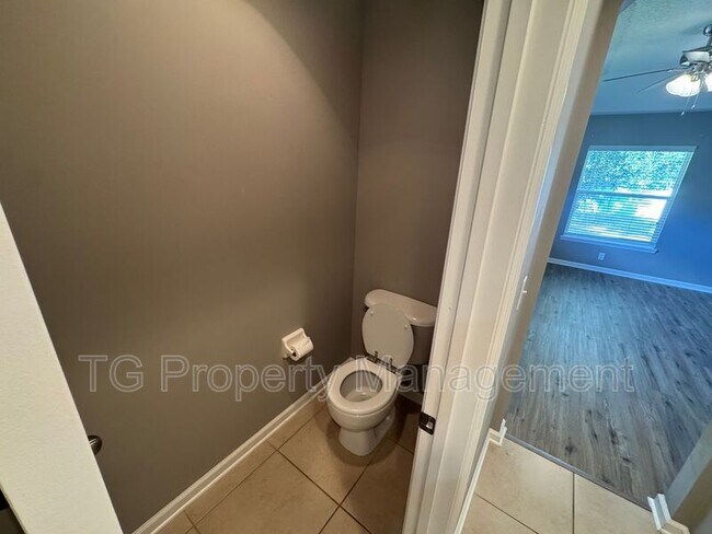 Building Photo - 86269 Venetian Ave