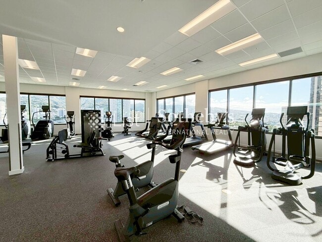 Building Photo - The Park on Keeaumoku #4200R | Honolulu, HI