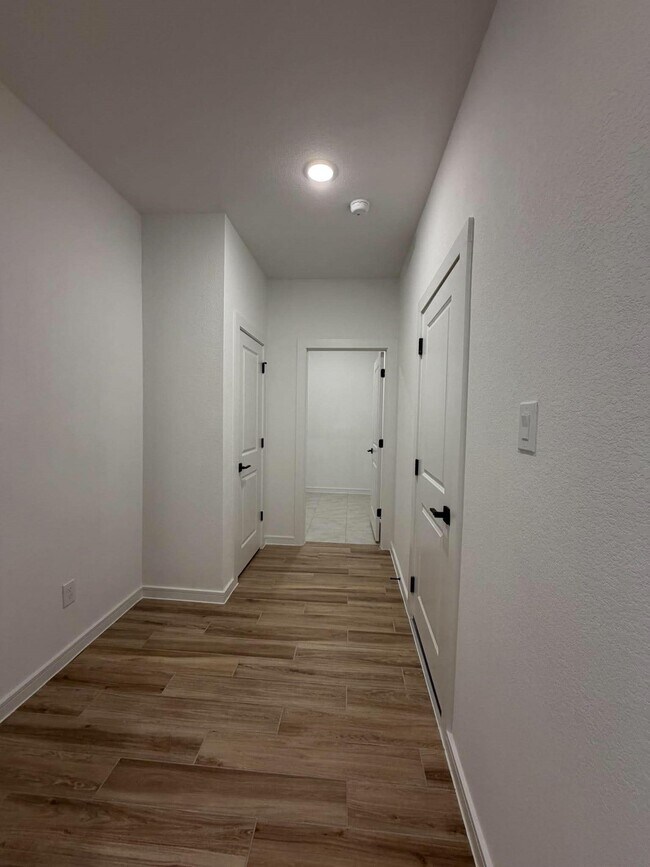 Building Photo - 8407 Tranquil Bay Ct