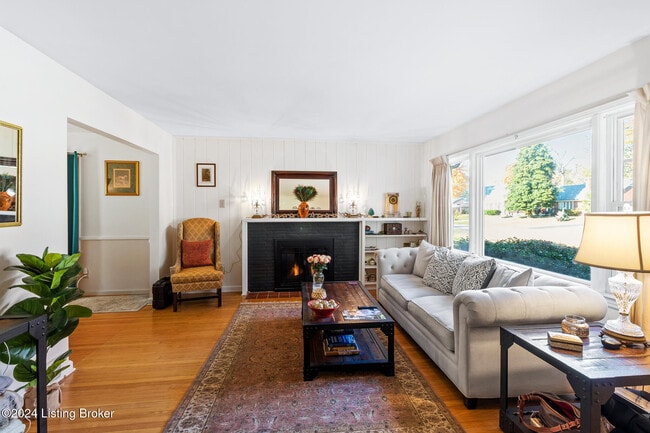 Building Photo - 704 Indian Ridge Rd