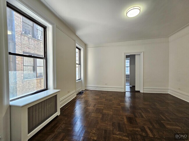 Primary Photo - 206 W 104th St