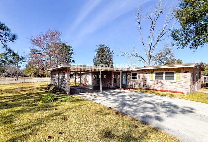 Building Photo - 7671 Vale Dr