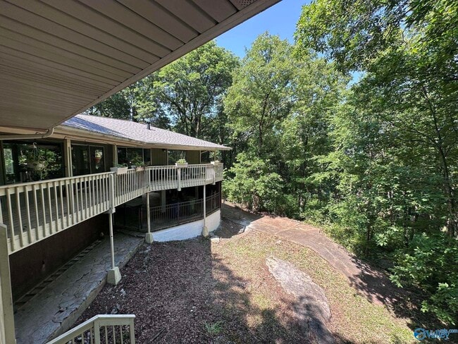 Building Photo - 2210 Briarcliff Rd SE