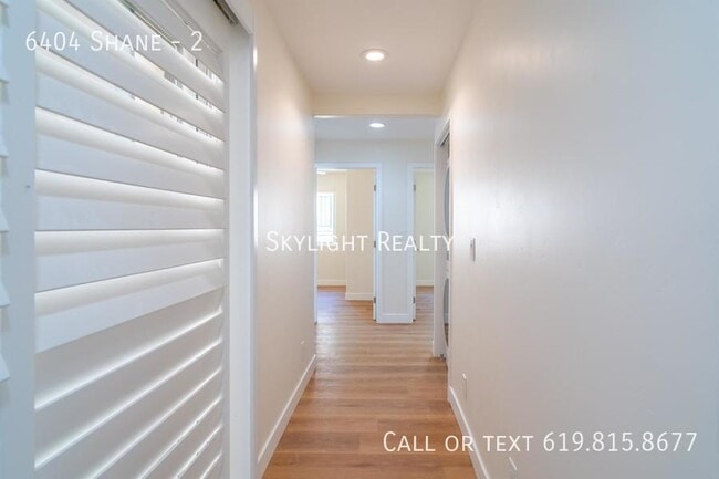 Building Photo - 6404 Shane-2