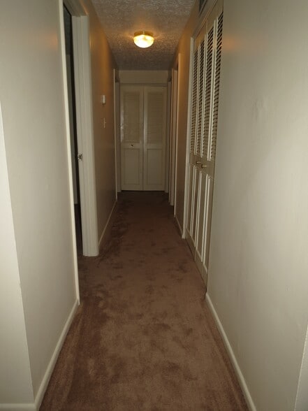 Building Photo - 2405 Strickland Dr