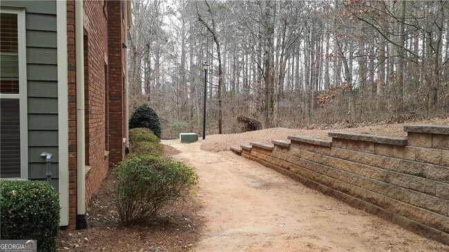 Building Photo - 5120 Meridian Ln