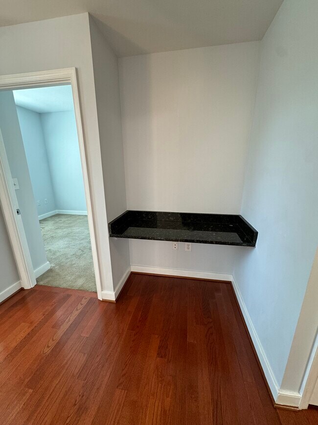 Building Photo - 155 Potomac Passage