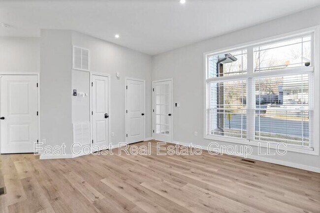 Building Photo - 530 N 3rd St