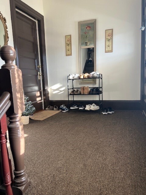 Building Photo - 36 Willow St