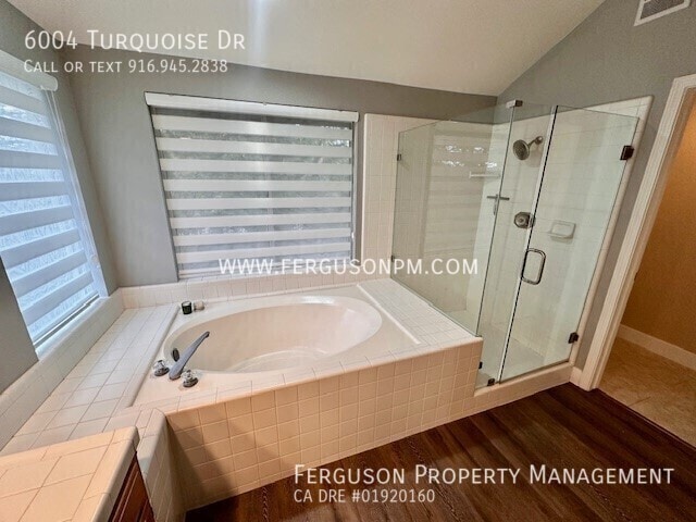 Building Photo - 6004 Turquoise Dr