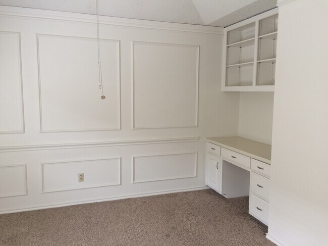 Primary Bedroom w/ Built Ins - 339 Dogwood Dr