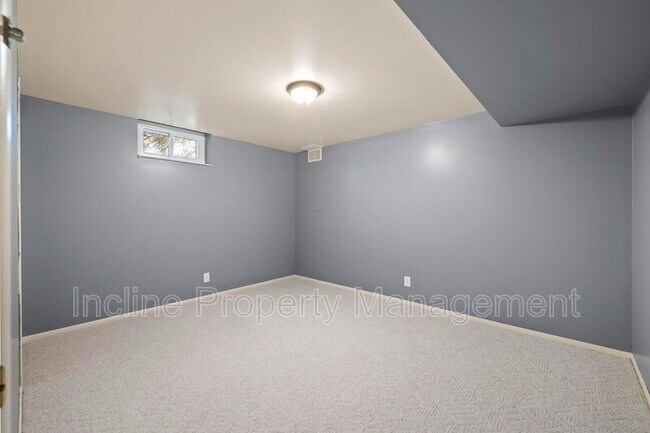 Building Photo - 3759 Alta Loma Dr E
