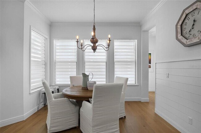 Building Photo - 1118 Estancia Wds Lp