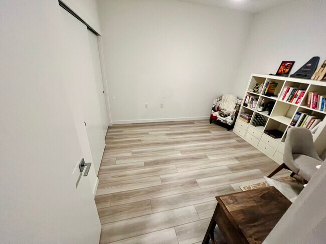 Building Photo - 2431 Cleat Ln