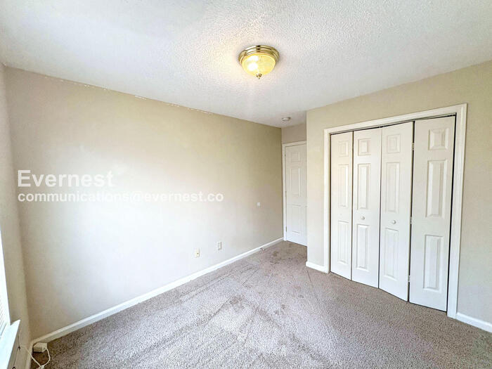 Building Photo - 2479 Brianna Dr
