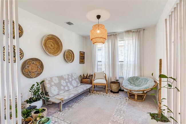 Building Photo - 133 Goshen Dr