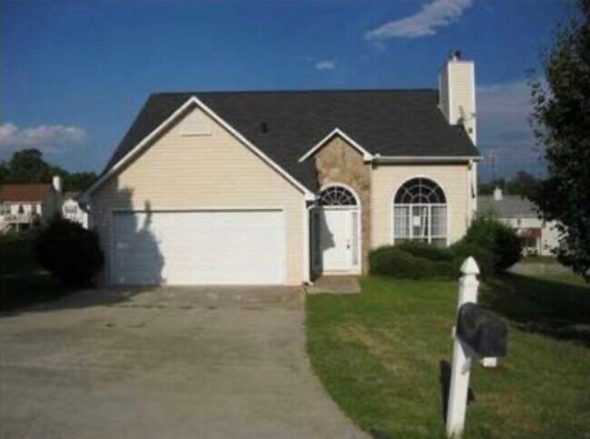 Primary Photo - 1361 Daffodil Ln